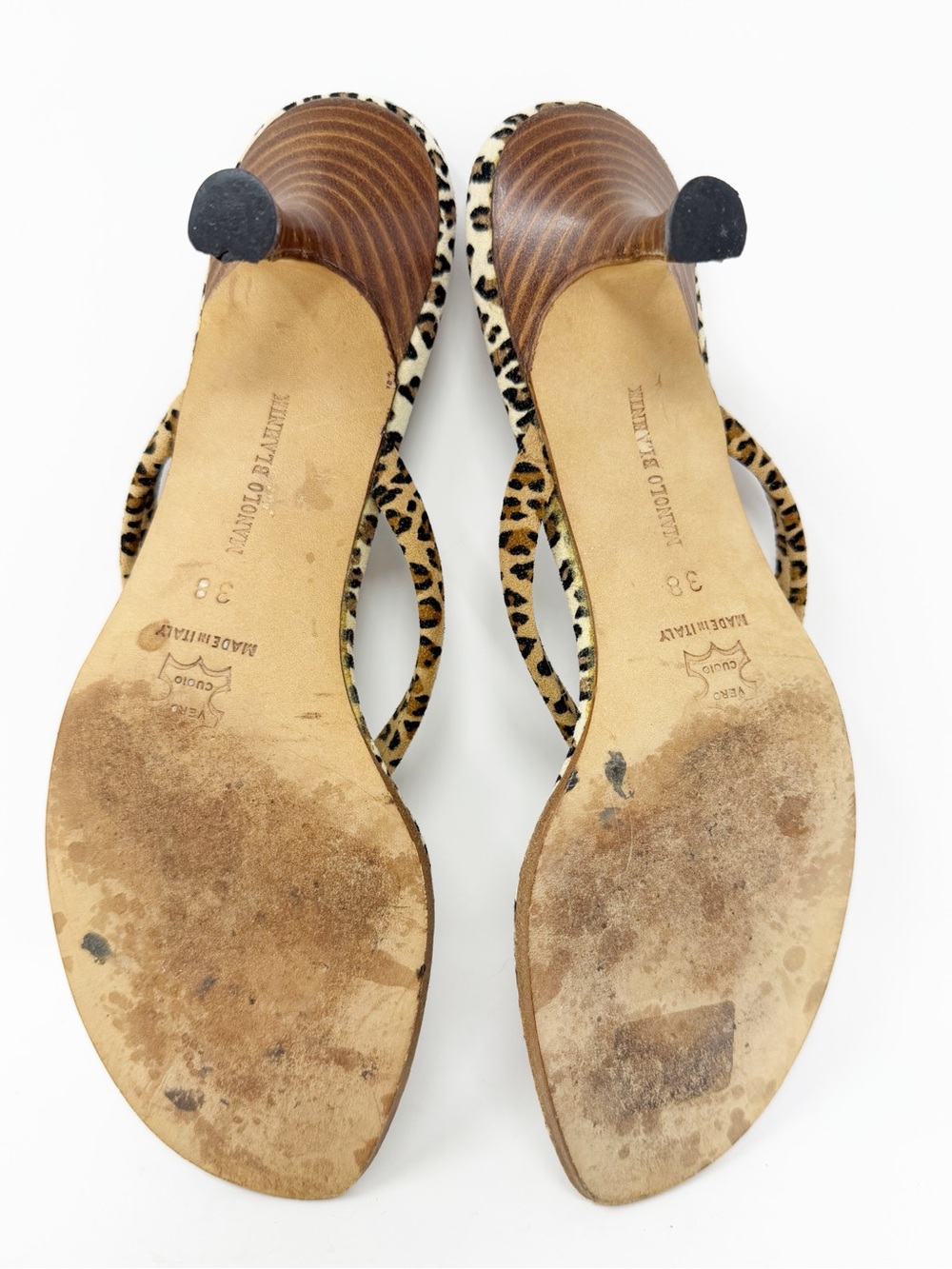 Vintage Manolo Blahnik Leopard Print Thong Kitten Heel Sandals Womens EU 38 - Picture 10 of 11